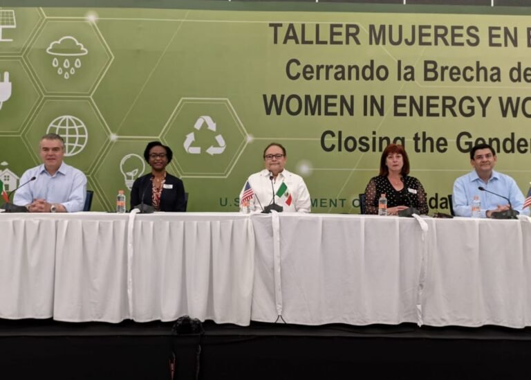 Mujeres de la industria energética llaman a cerrar la brecha de género en el sector